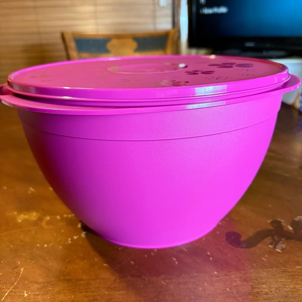 Tupperware Legacy Bowl 10 Liter - Picture 2 of 5